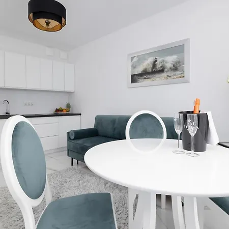 Apartament Diamond Kolobrzeg Exterior photo